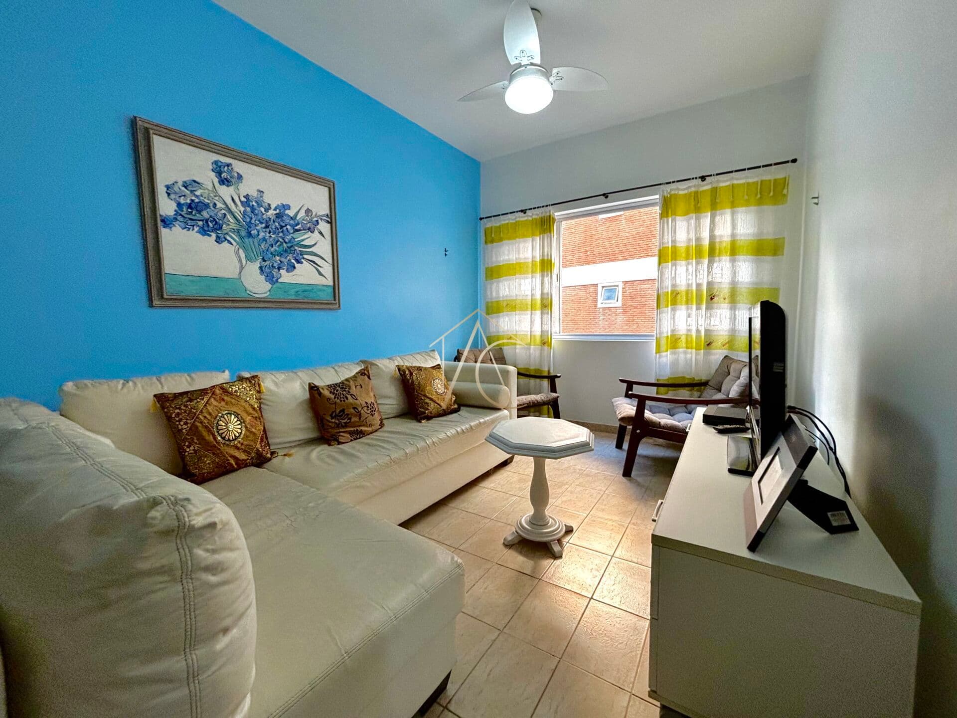 Apartamento à venda na Praia da Enseada, Guarujá - SP
