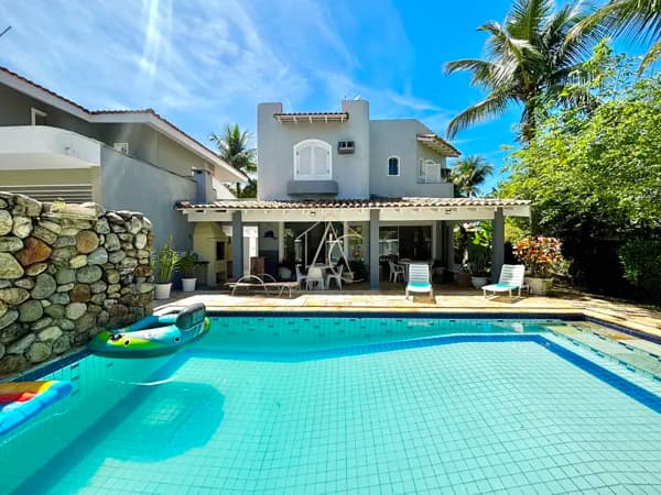 Casa à venda no Condomínio Jardim Acapulco - Guarujá, SP