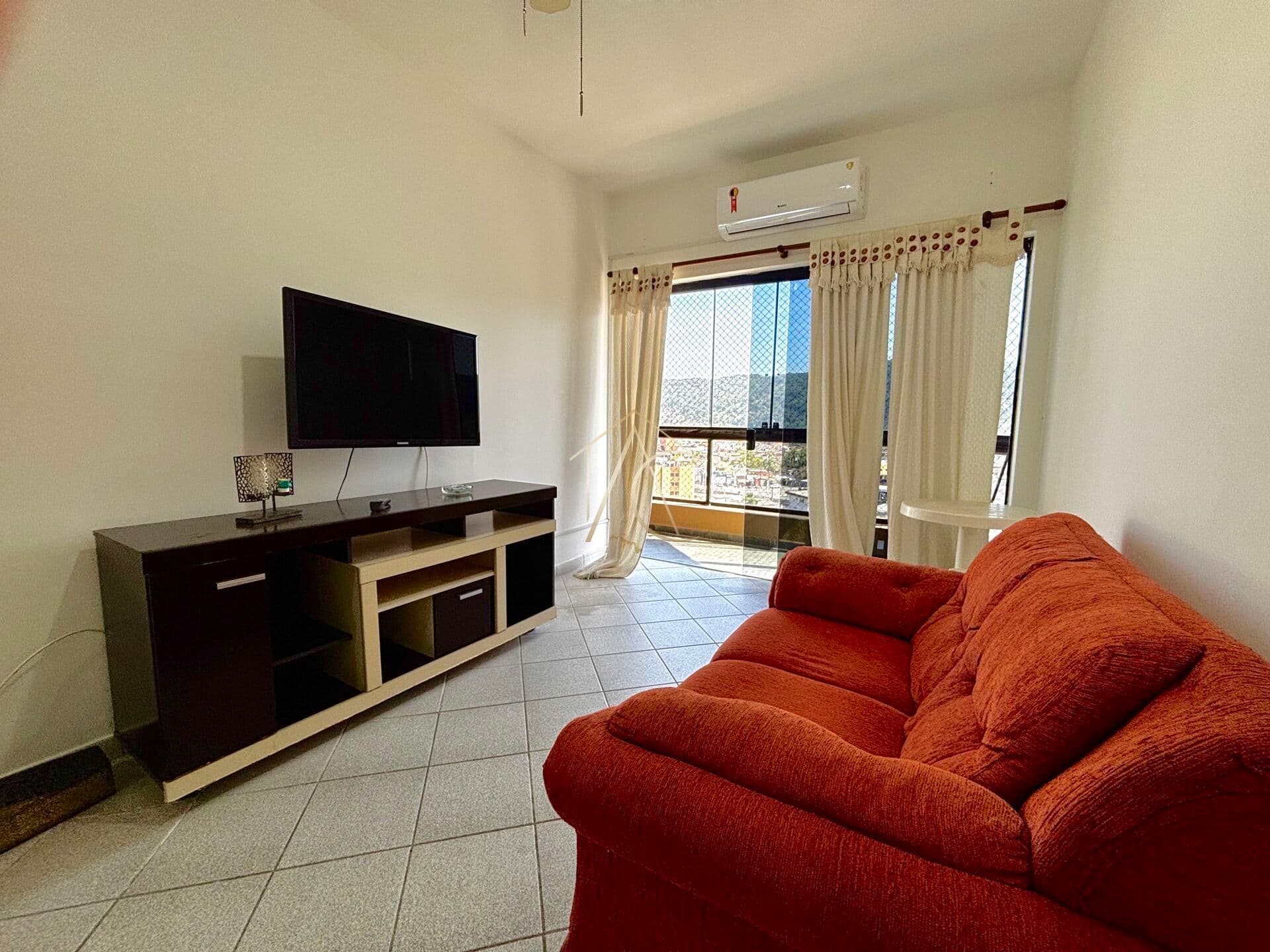 Apartamento à Venda na Praia da Enseada - Guarujá/SP