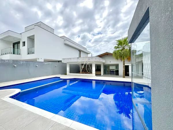 Casa à venda no Condomínio Jardim Acapulco – Guarujá SP