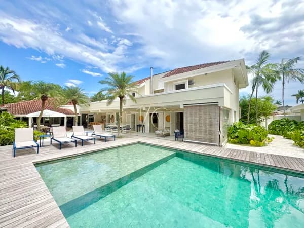 Casa à venda no Condomínio Jardim Acapulco – Guarujá SP