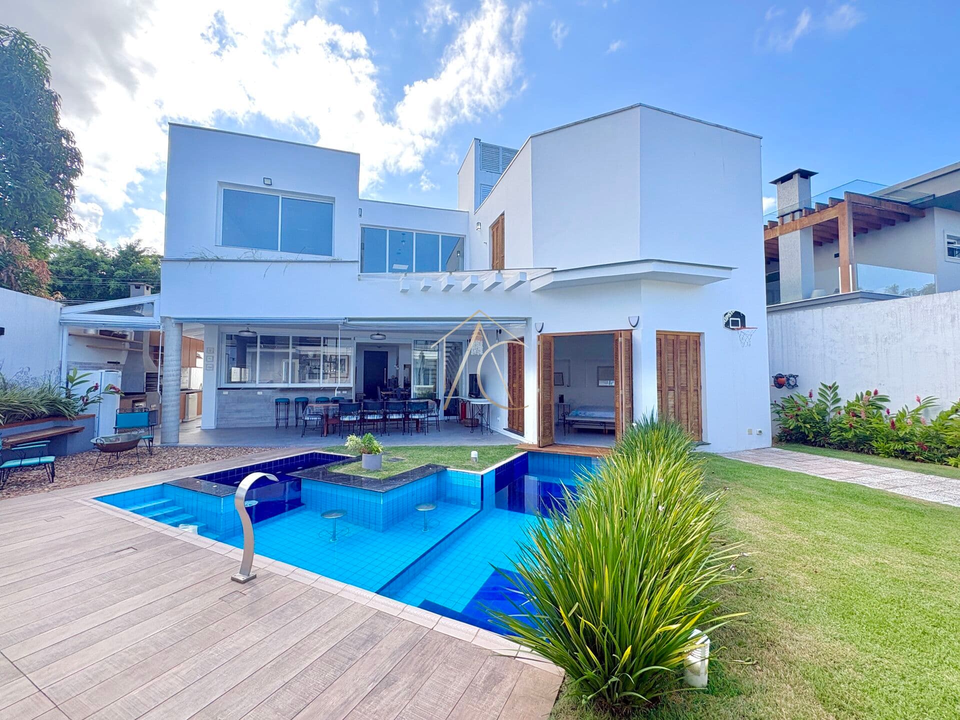 Casa à venda no Condomínio Jardim Acapulco – Guarujá SP
