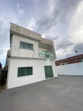Casa com 5 Suítes, Piscina e Energia Solar no Jardim Felicidade I