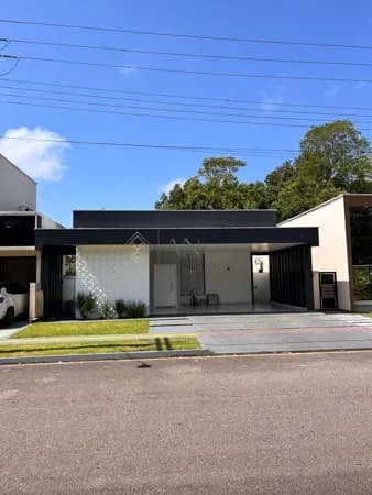 Casa à Venda no Condomínio Verana – Macapá