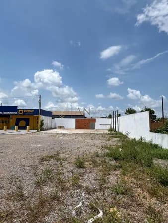 Terreno Comercial de Esquina no KM 9 - 521m² na Rodovia Duca Serra