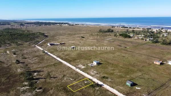 Terreno a 500mt do mar no bairro Lagoinhas Norte – Balneário Arroio do Silva/SC