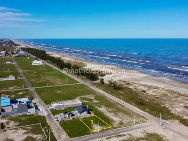 Terreno na Primeira Quadra do mar com vista mar em Areias Claras Balneário Gaivota