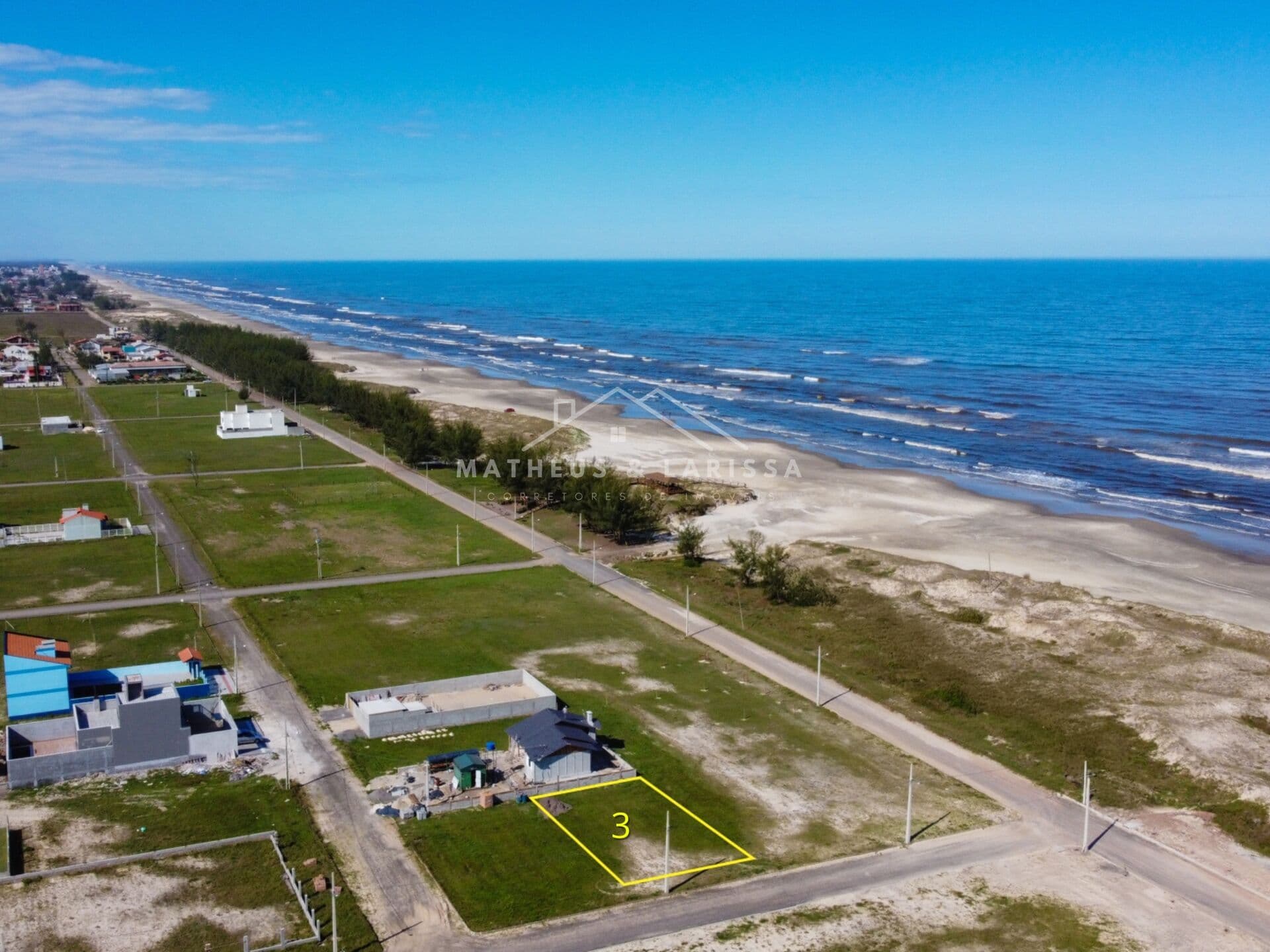Terreno na Primeira Quadra do mar com vista mar em Areias Claras Balneário Gaivota