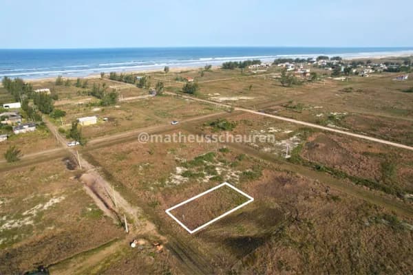 Terreno a 370mt do mar Nova Torres em Balneário Gaivota - SC