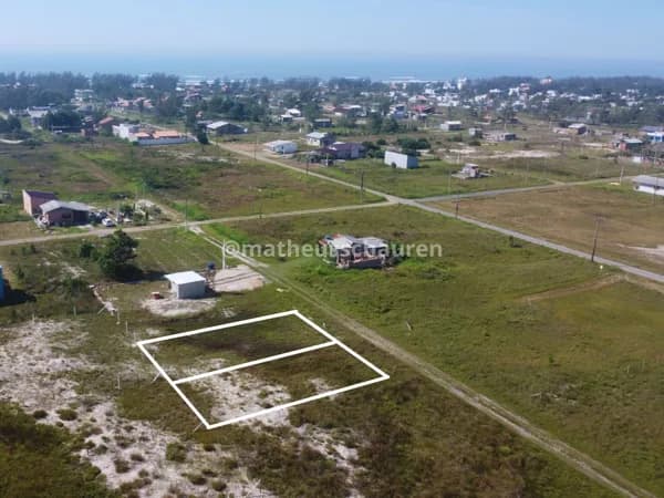 Terreno a 630 mt do mar no bairro Janaina em Balneario Gaivota