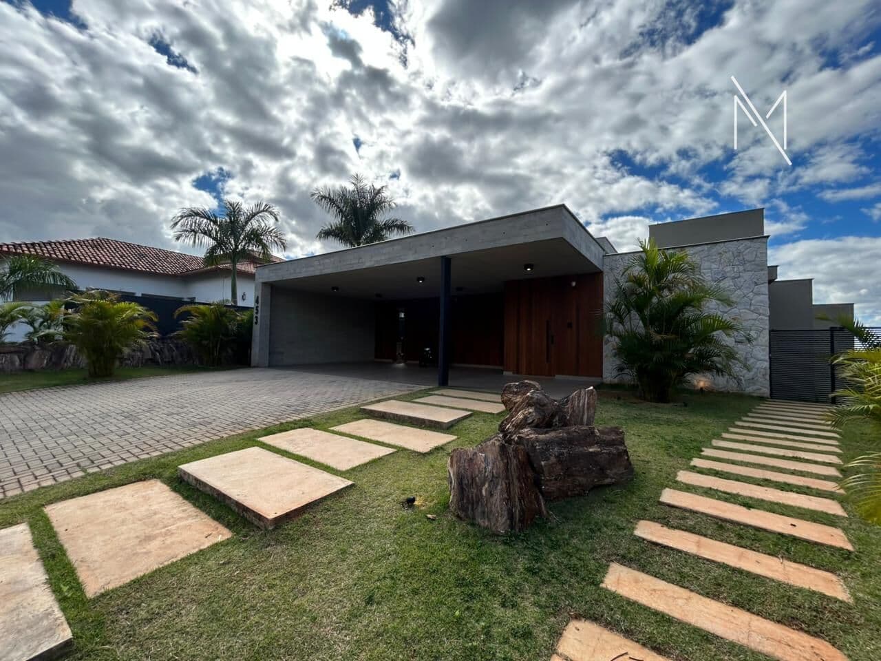 Casa Alto à venda no Quintas do Sol