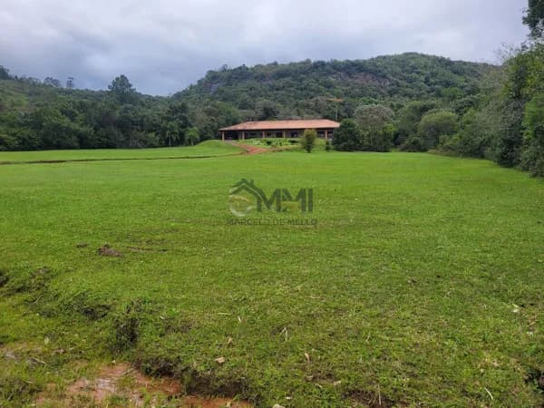 Terreno de 1.000 m² à venda no Condomínio Country Village – Lomba Grande