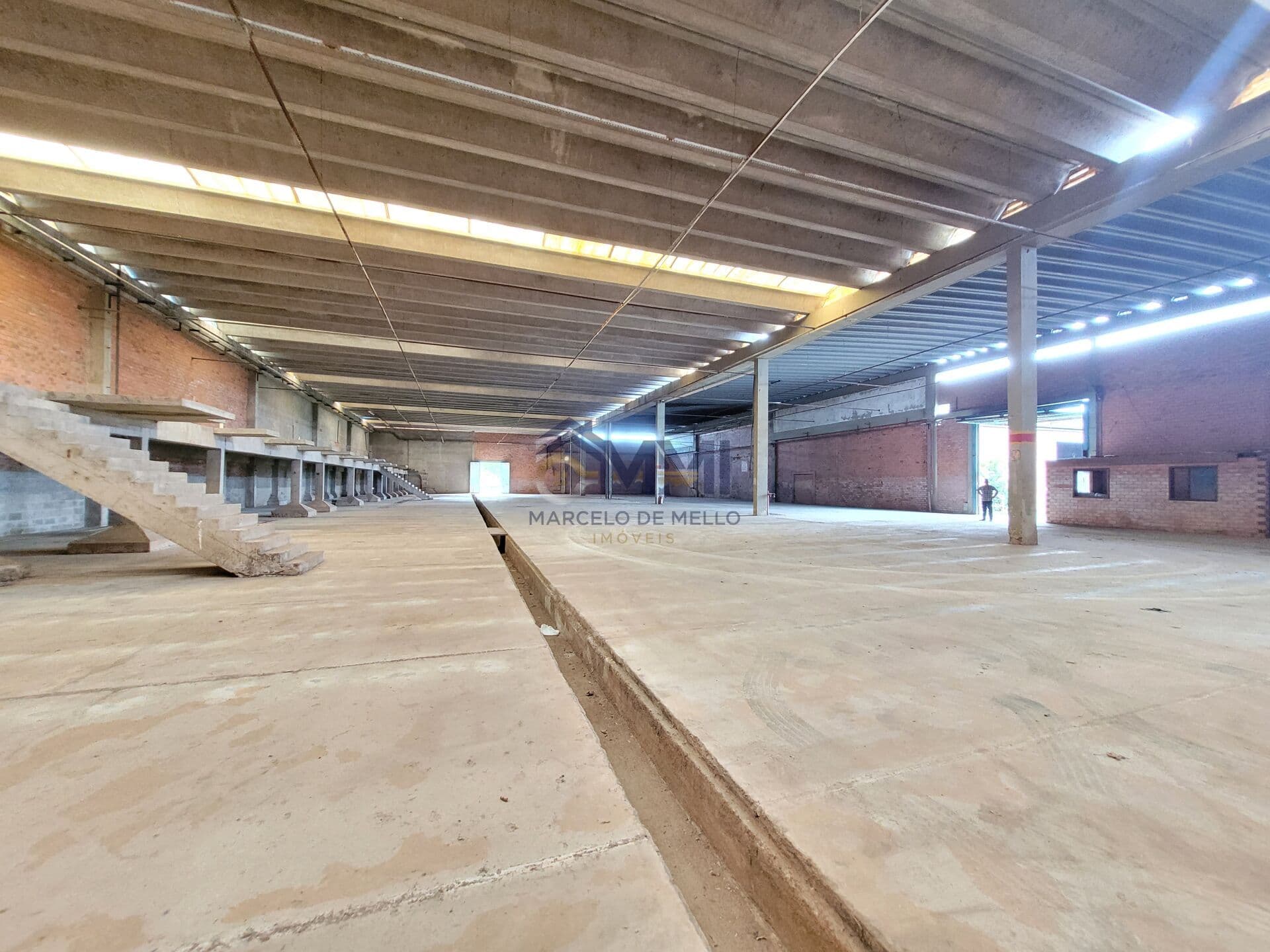 Pavilhão Industrial para Locação – 4.000 m² de Área Construída