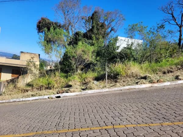 Terreno em Loteamento -amplo, com sol, vista e obra liberada no bairro São Jorge – Novo Hamburgo!