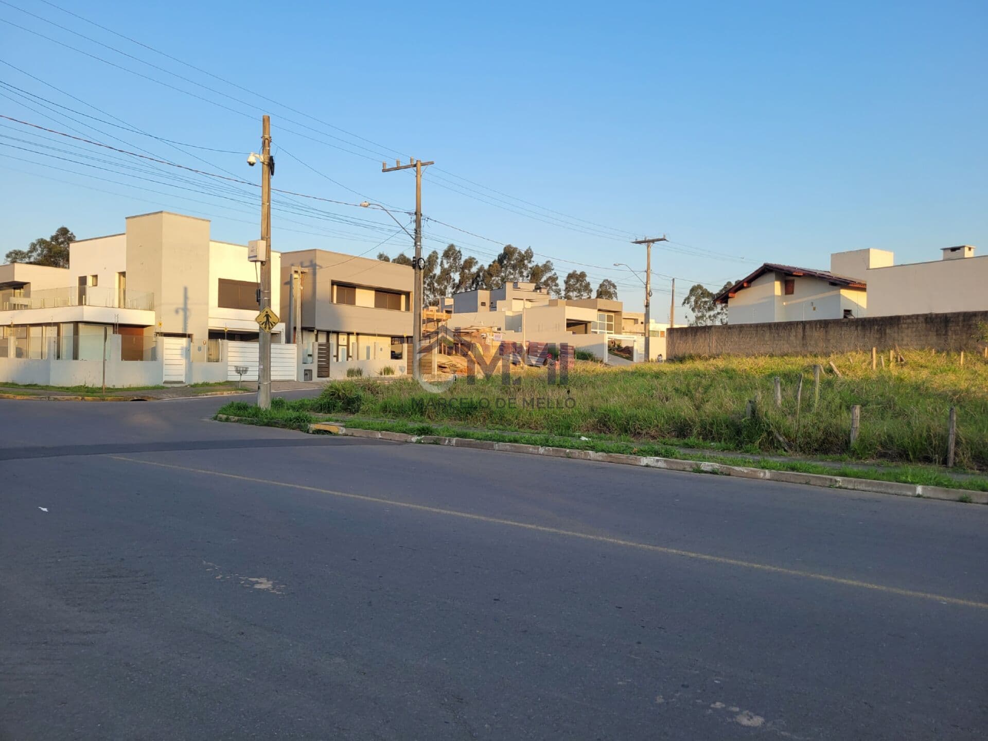 Terreno de Esquina à Venda – Entrada + Financiamento em até 86x - Próximo à Prefeitura de NH