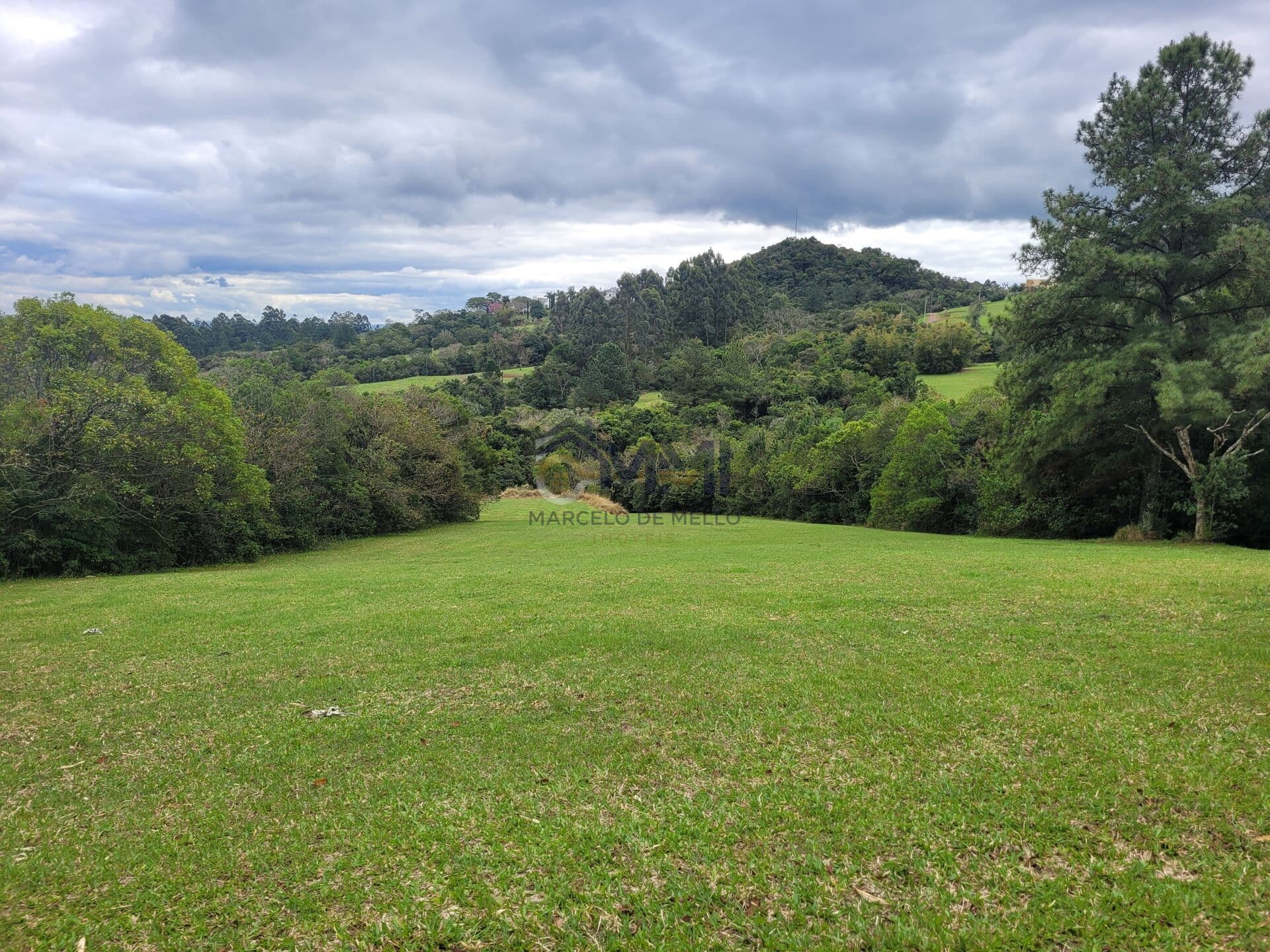 Condomínio Country Village – Lomba Grande - terreno com 1.000m2 privativos e pronto para construir