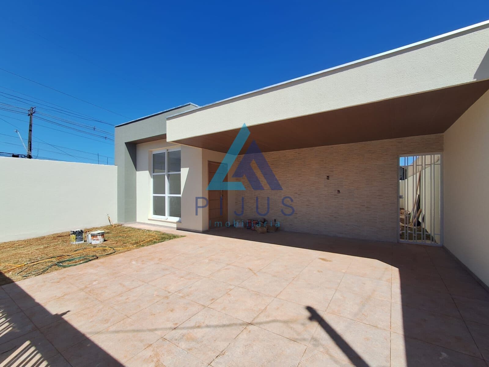 Casa em Jardim Planalto, Londrina/PR à Venda