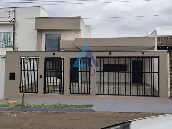 Casa em Londrina - Loteamento Chamonix