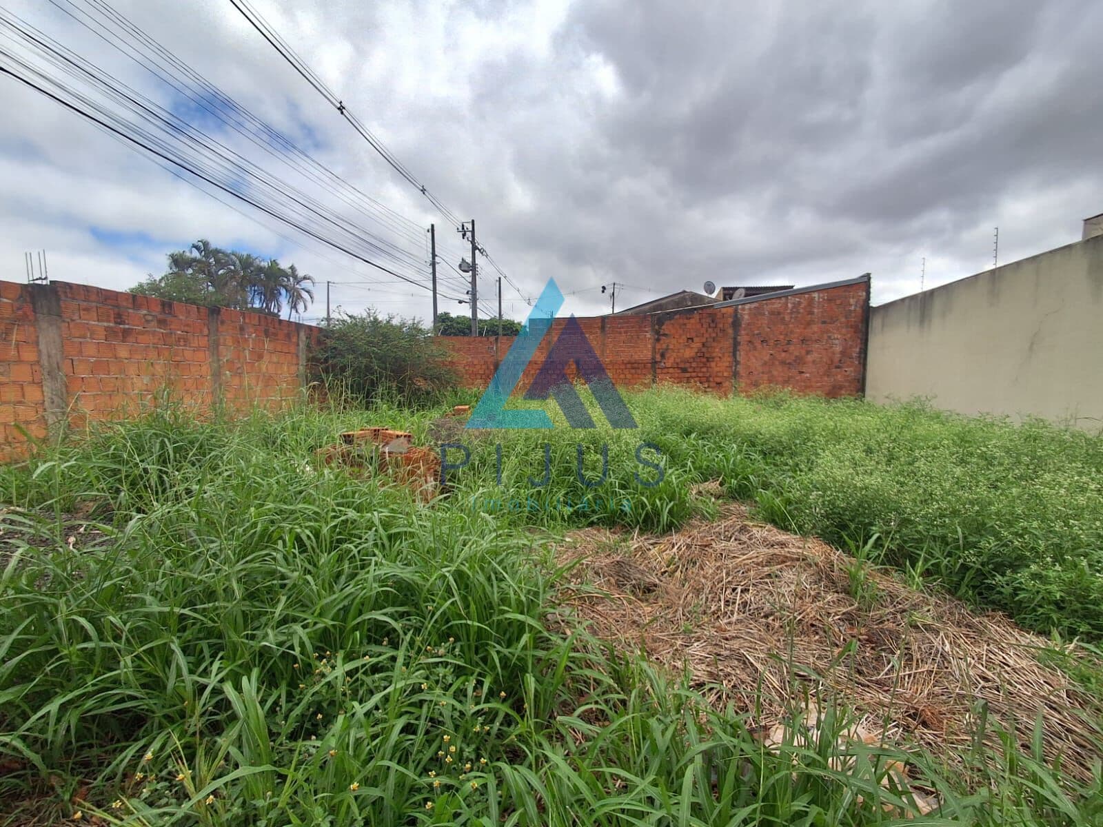 Lote/Terreno em Londrina - Alto da Boa Vista