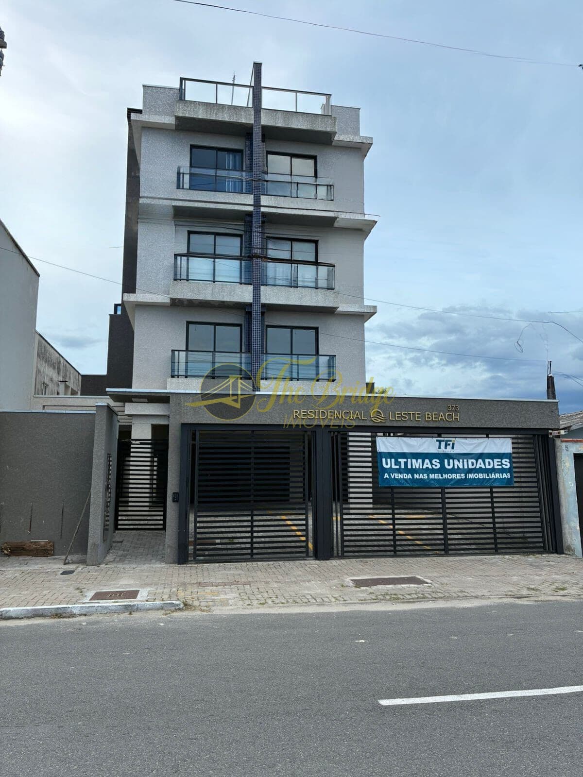 Apartamento em Praia de Leste
