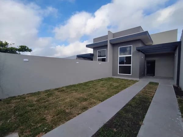Casa com 3 dormitórios no Riviera.