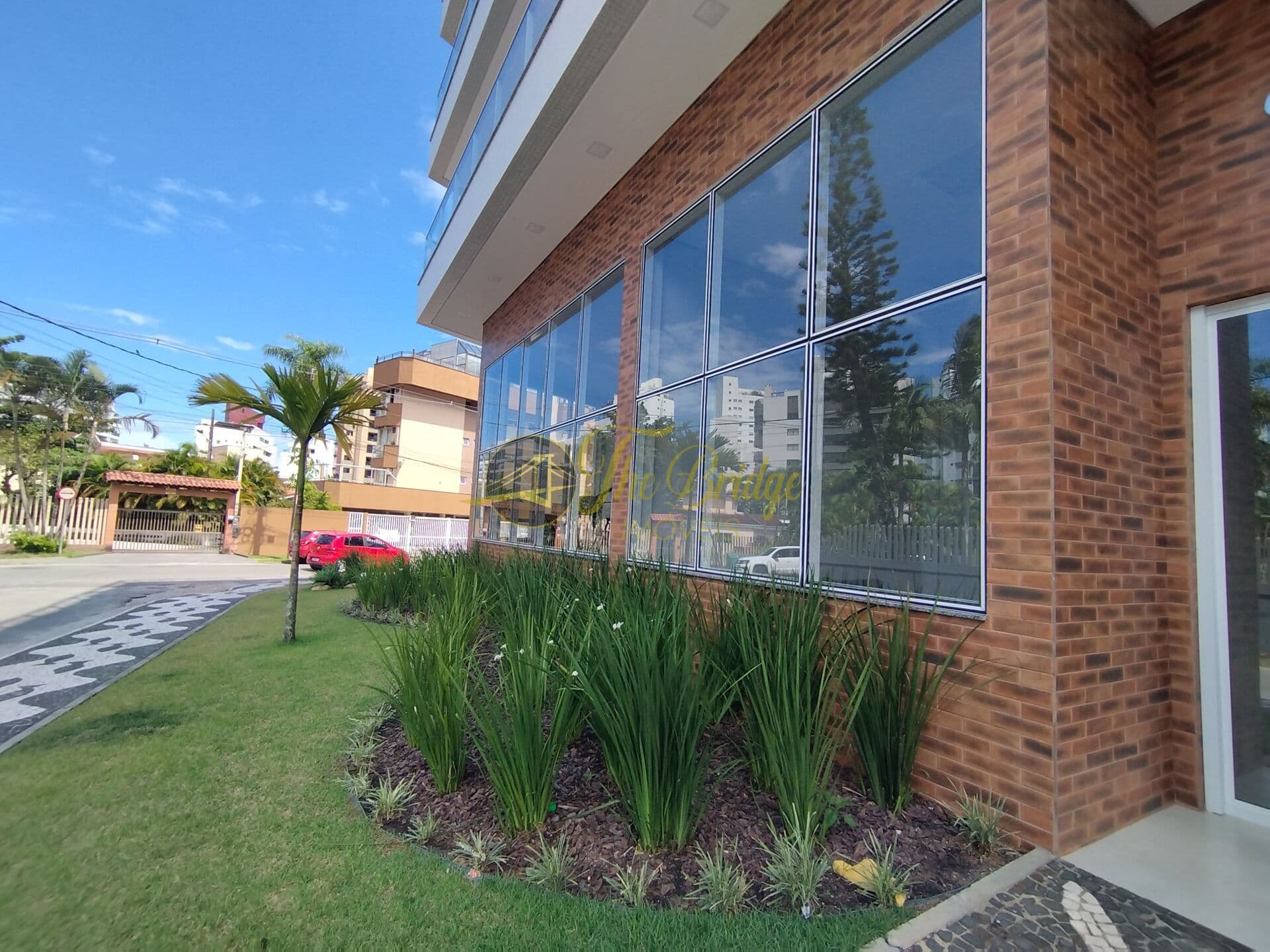 Apartamento com 3 Suítes em Caioba