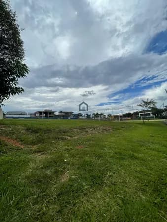Lote no Plateau Dor, 640 m²