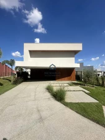 Sobrado á venda no Condomínio Jardins Bolonha, com Área Total de 419,87 m2 e Área Construída de 314,16m2.