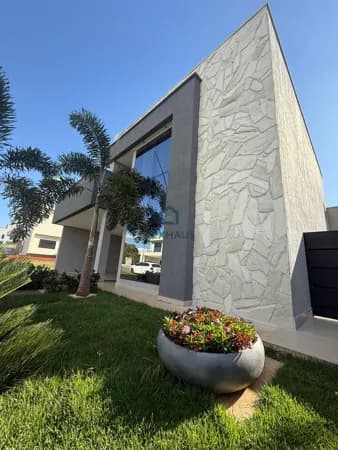Casa Térrea á venda no Condomínio Portal do Sol Golfe Green, Área total 423m2 e Área Construída 226m2.