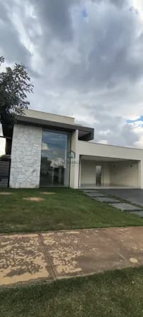 Casa Térrea no Condomínio ParqVille Pinheiros
