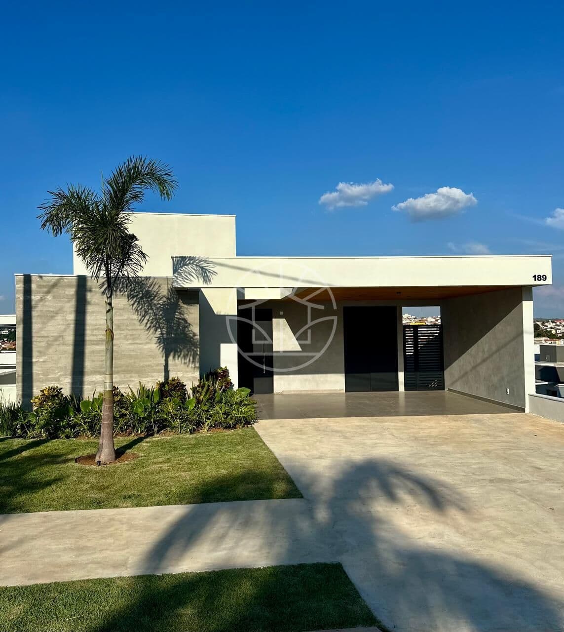 Casa Nova com 3 suítes e piscina, no Reserva Central Parque, em Salto/SP