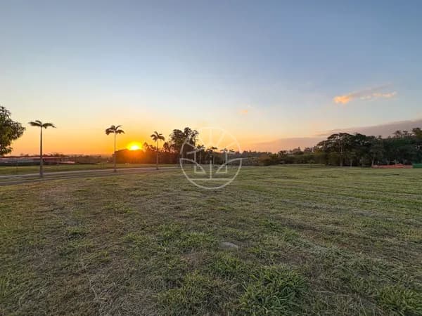Terreno no Condomínio Fazenda da Grama, Itupeva/SP