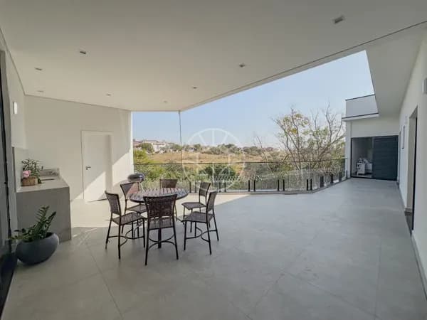 Casa térrea, com 3 suítes e vista para área verde à venda no Condomínio GardenVille, em Itu/SP