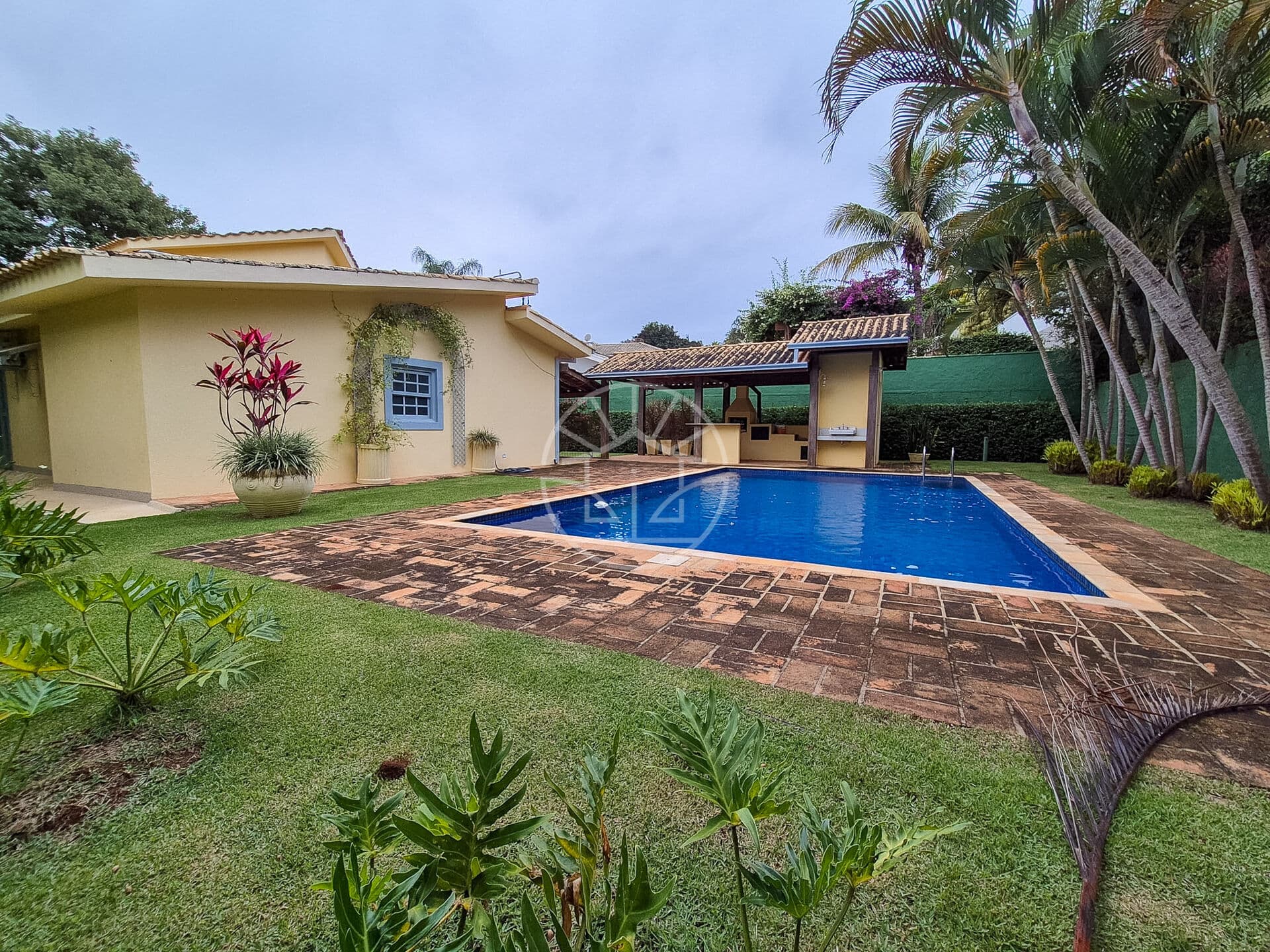 Casa Estilo Rústico Campestre no Campos de Santo Antonio