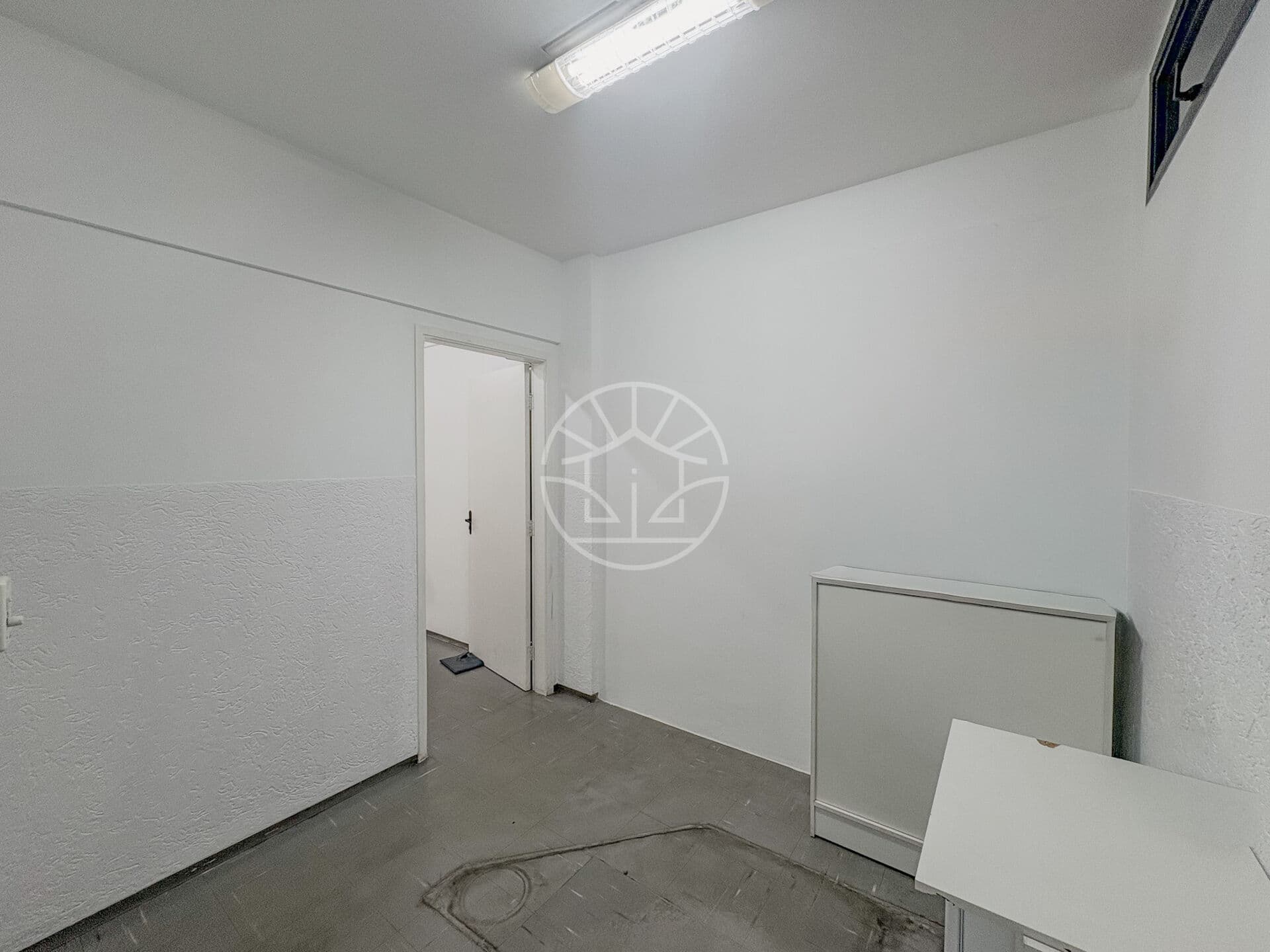 Sala Comercial, no Centro de Salto/SP