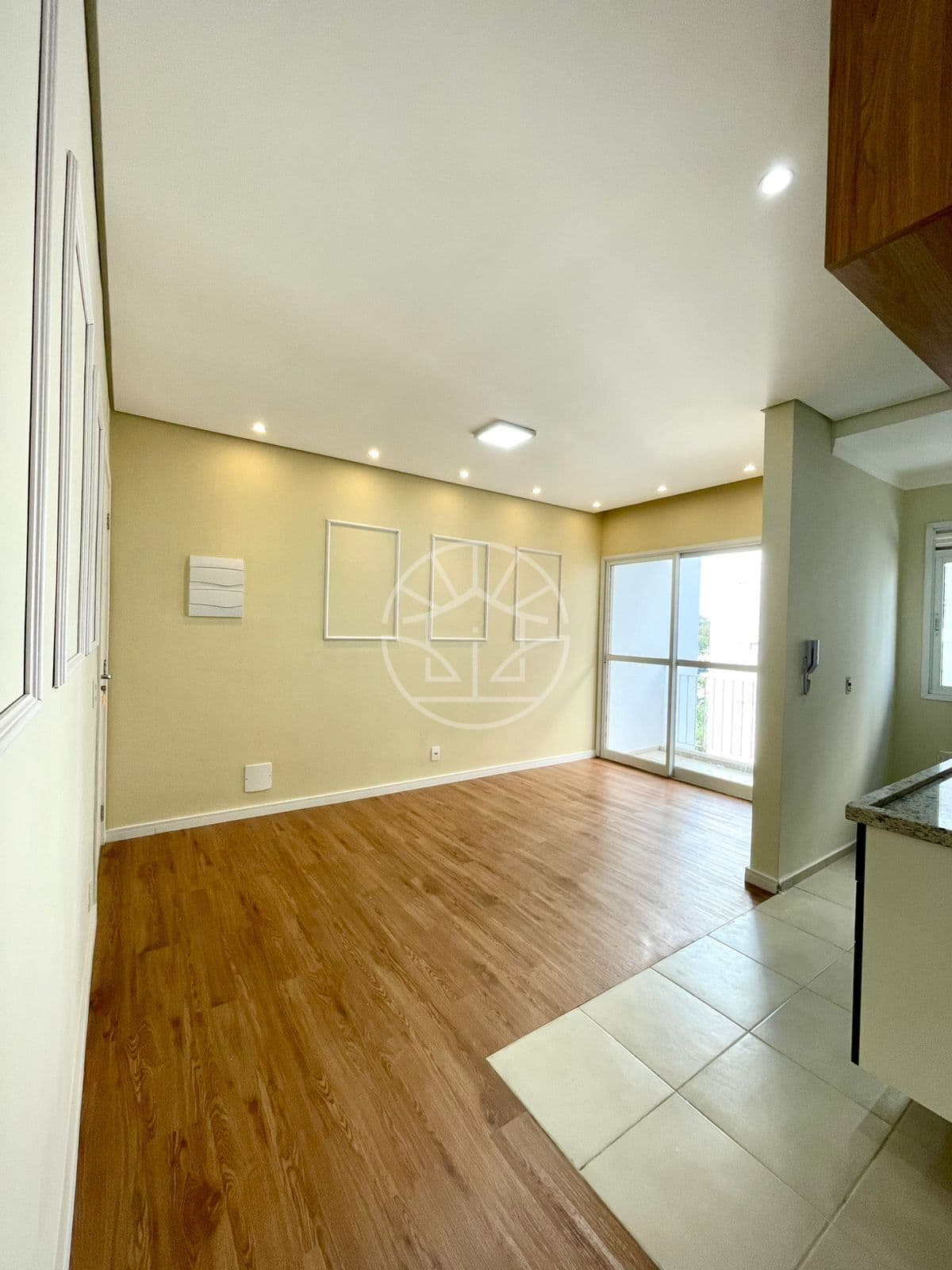 Apartamento com 2 dormitórios, no Jardim dos Taperás, em Salto/SP