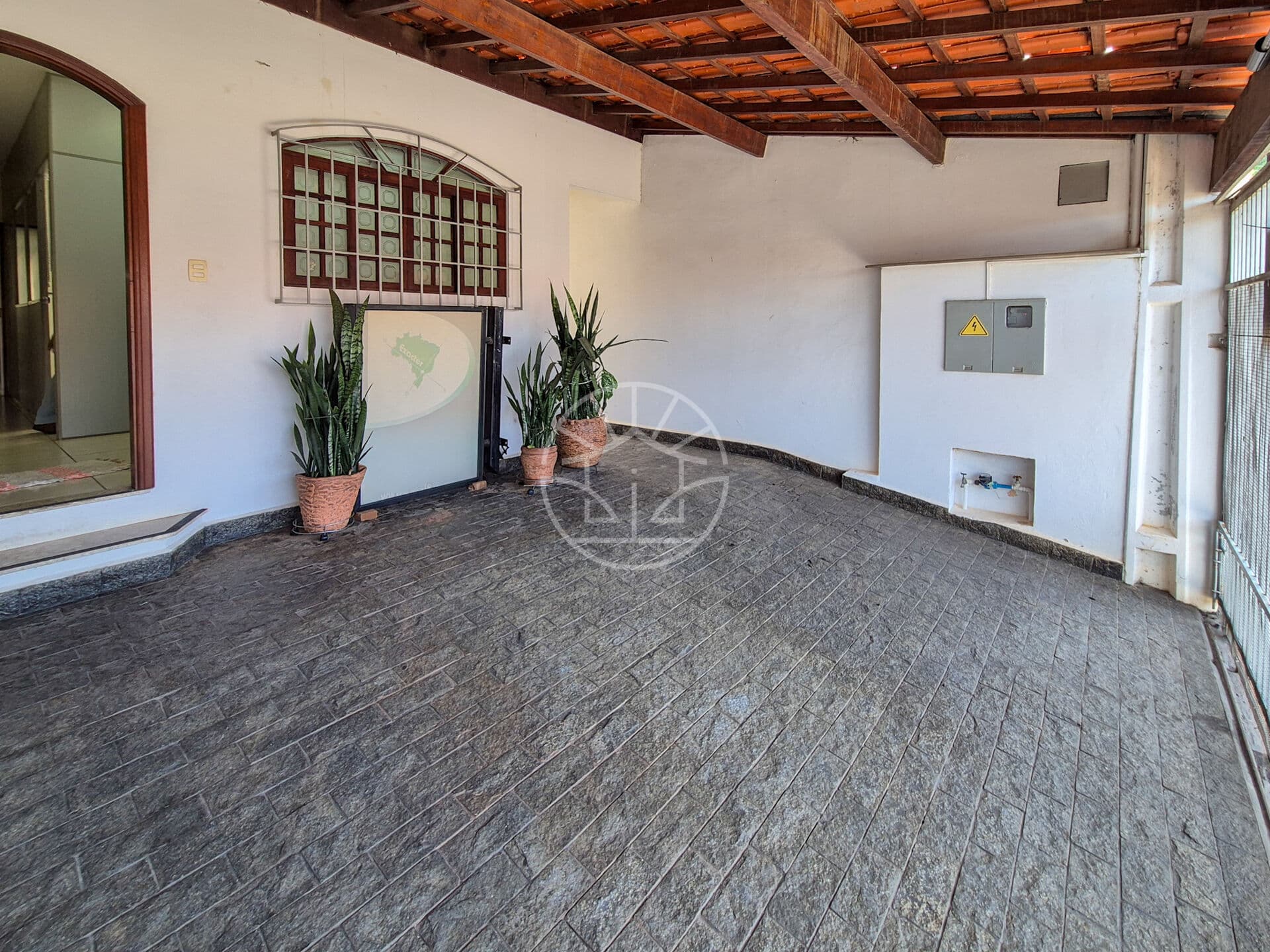 Imóvel Versátil no Bairro São Luiz – Ideal para Escritório ou Residência