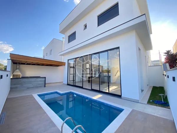 Casa em Condomínio Nova