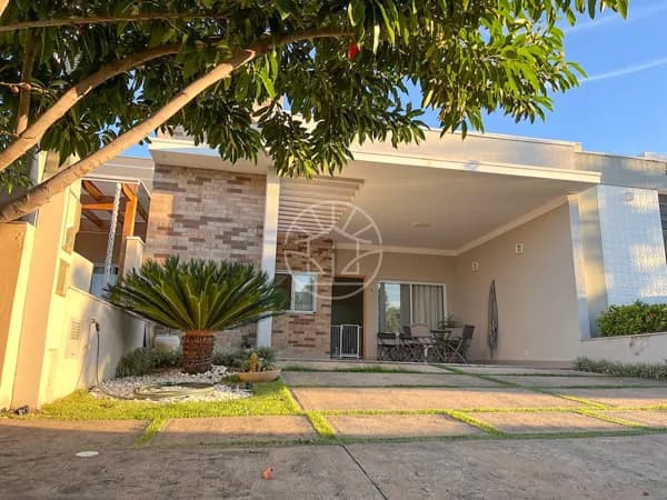 Casa térrea à venda no Condomínio Village Moutonnée, em Salto/SP