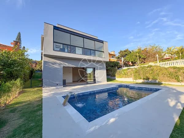 Casa Exclusiva com Arquitetura Contemporânea e Alto Padrão de Acabamento, em Itú/SP