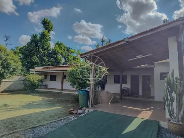 Chácara com 2 dormitórios, no Jardim das Nações, em Salto/SP