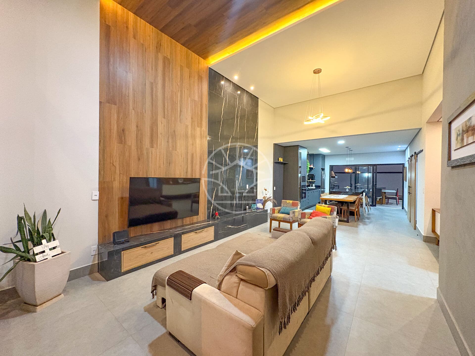 Casa Sofisticada em Condomínio em Jardim dos Lagos, Indaiatuba/SP