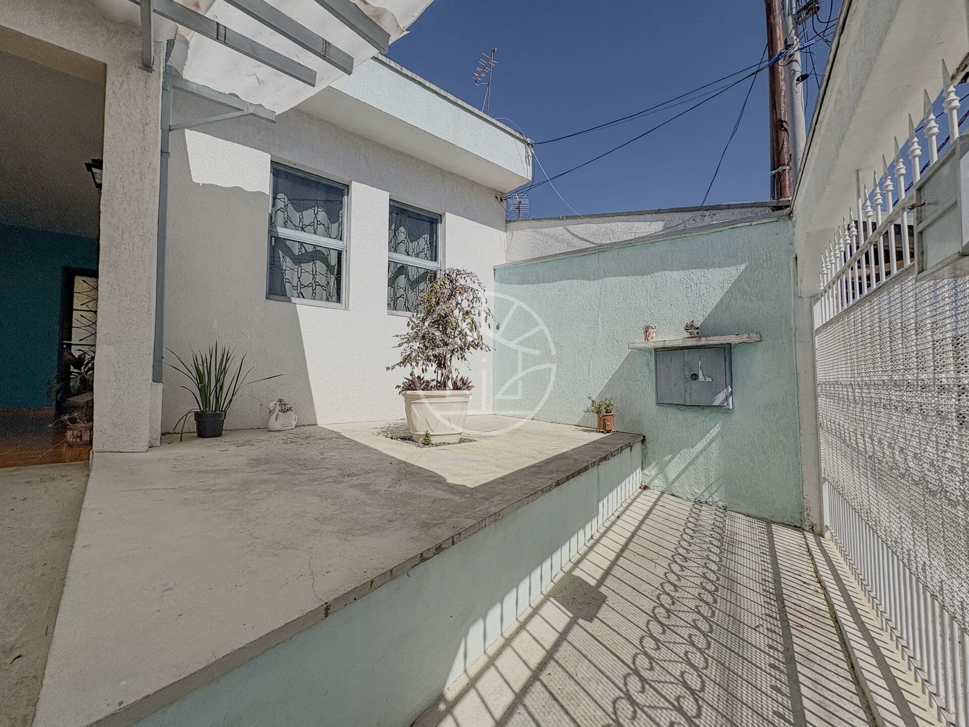 Casa com 2 dormitórios, sendo 1 suíte, no bairro Santa Lúcia, em Salto/SP