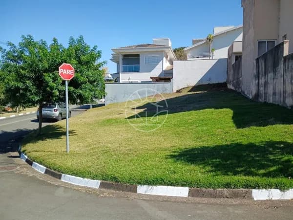 Terreno no Condomínio Vila de São Lourenço, em Valinhos/SP