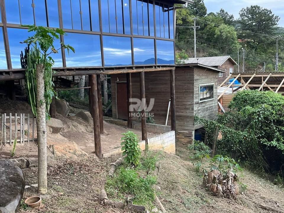 Casa no Centro de Porto Belo - SC