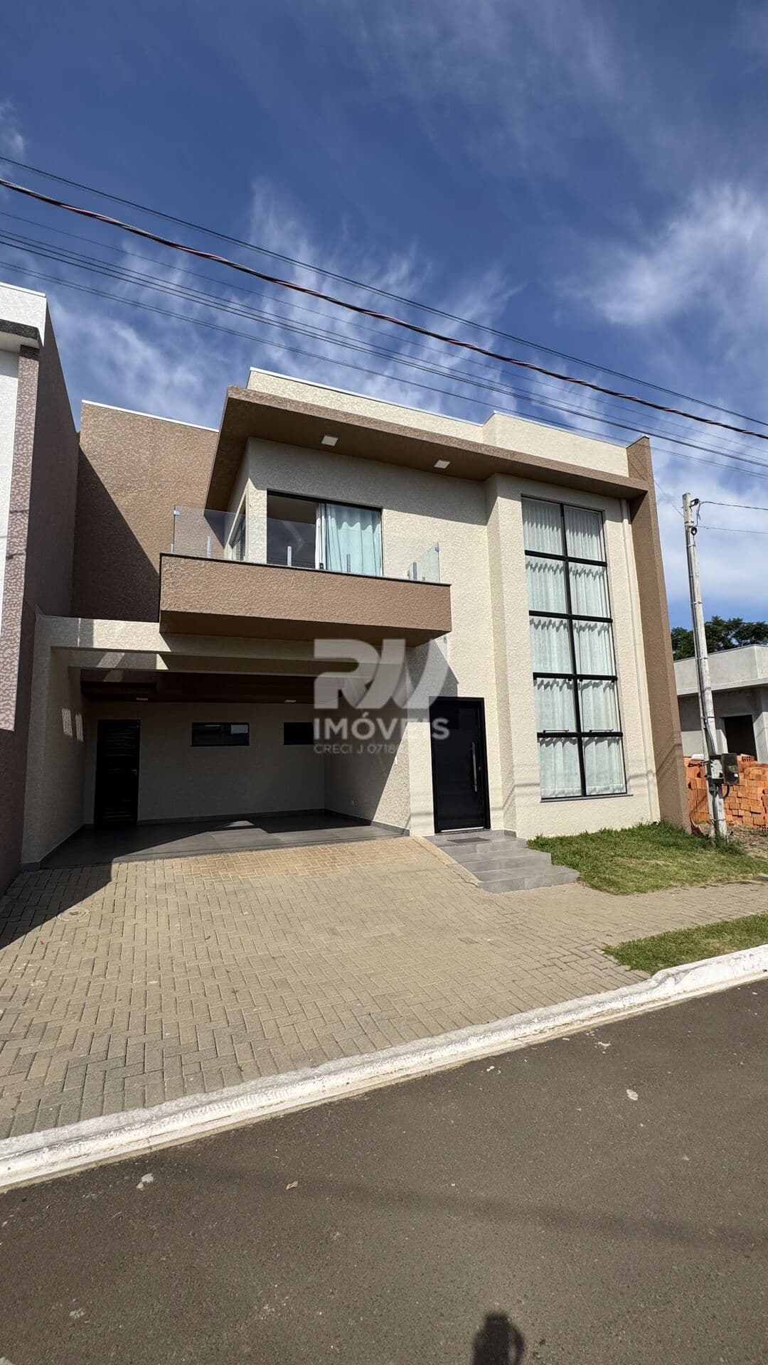 Sobrado em Guarapuava - Boqueirão