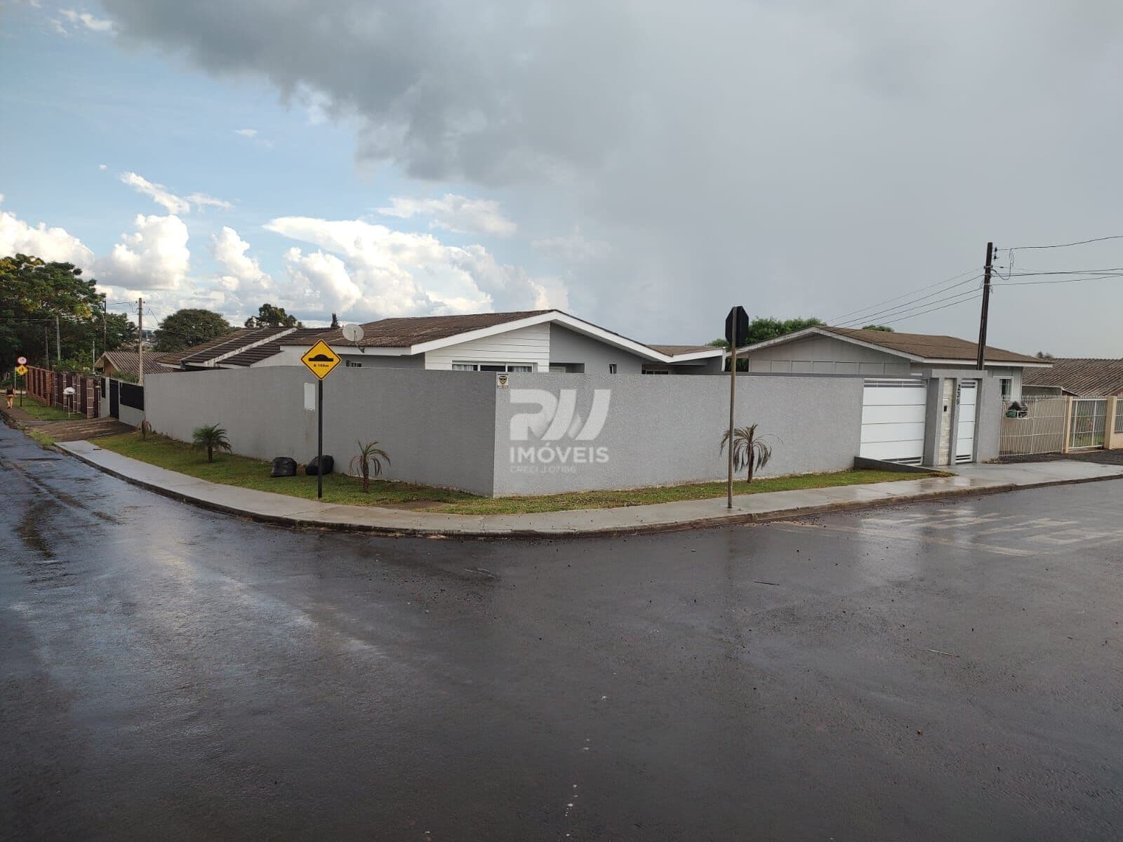 Casa Jardim Pinheirinho