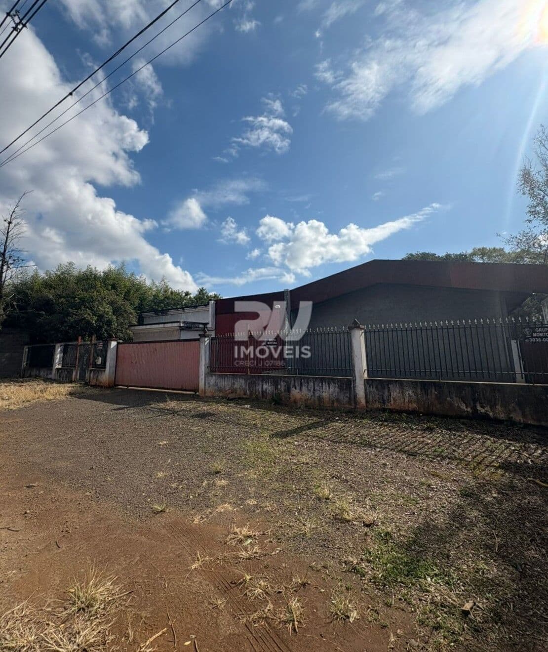 Barracão para locação no Industrial
