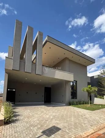 Casa Alto Padrão no Golden Park
