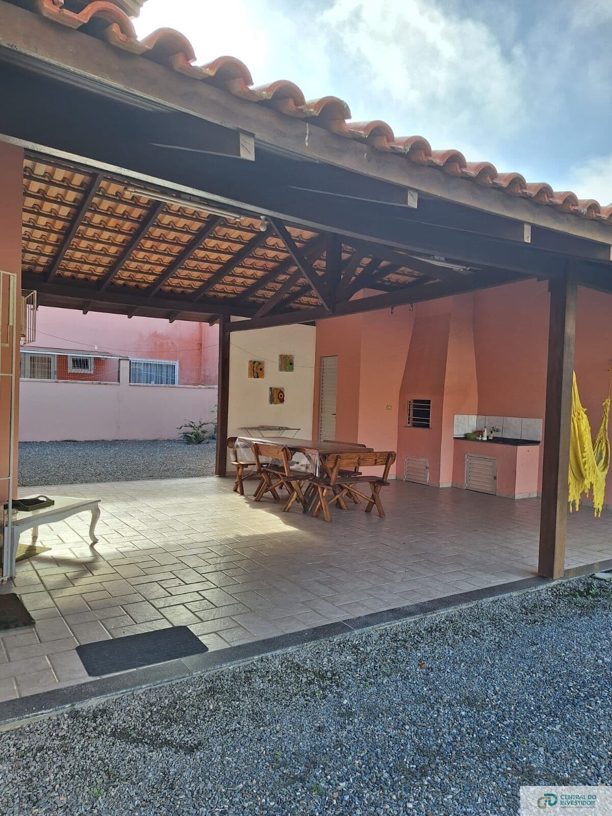 Casa com Amplo Pátio Área Gourmet e bem Localizada em Bombinhas José Amândio - Bombinhas/SC